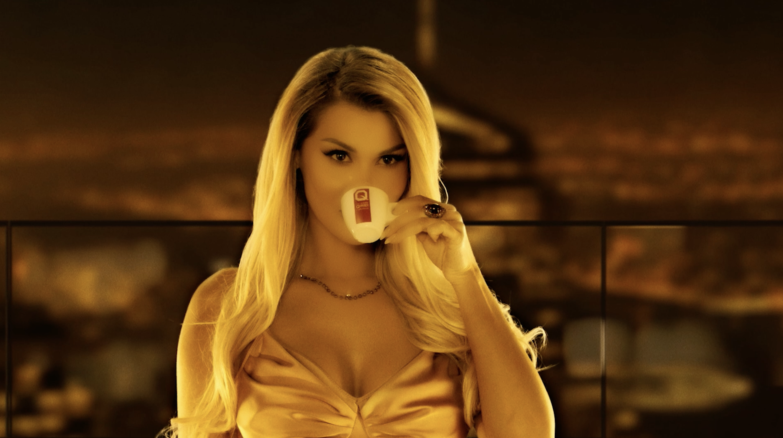Luana Vjollca x Quaranta